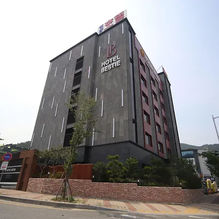 Bestie Hotel